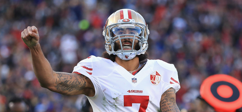 Władze NFL zabroniły protestowania zawodnikom w trakcie odgrywania hymnu USA