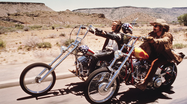 Az 1969-es Szelíd motorosok című film volt mindennek az alapja: Bridget Fonda 5 évesen szerepelt édesapjával a mozivásznon
