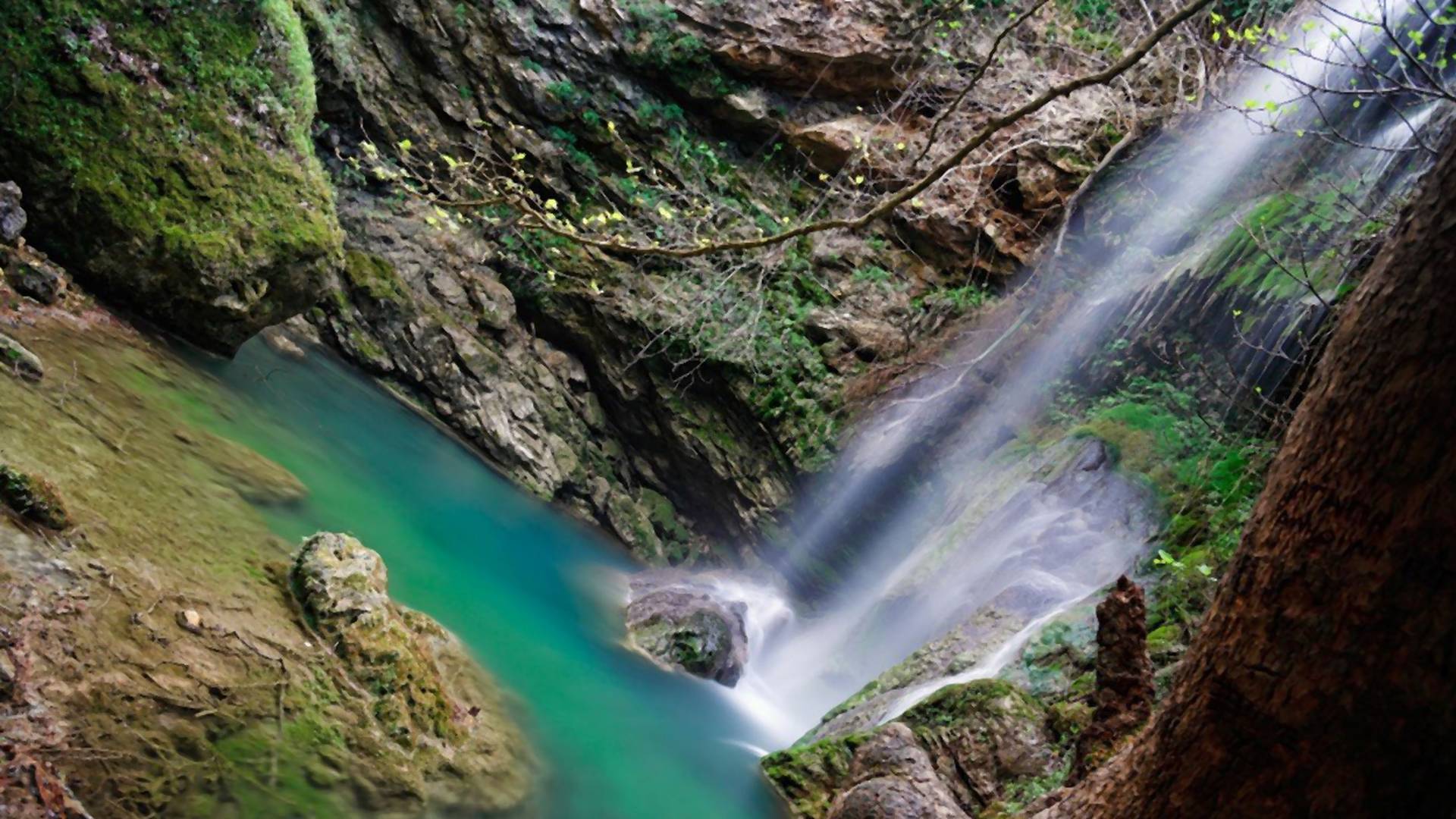 Misteriozno grčko ostrvo na tački u kojoj se spajaju tri mora