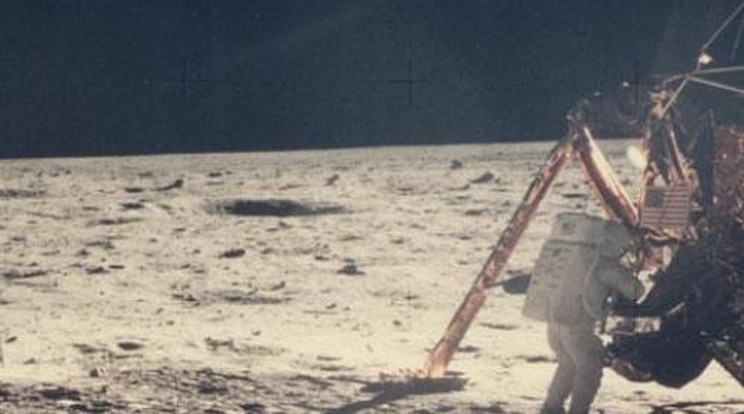 Ezeket hagyhatta volna a Holdon Neil Armstrong