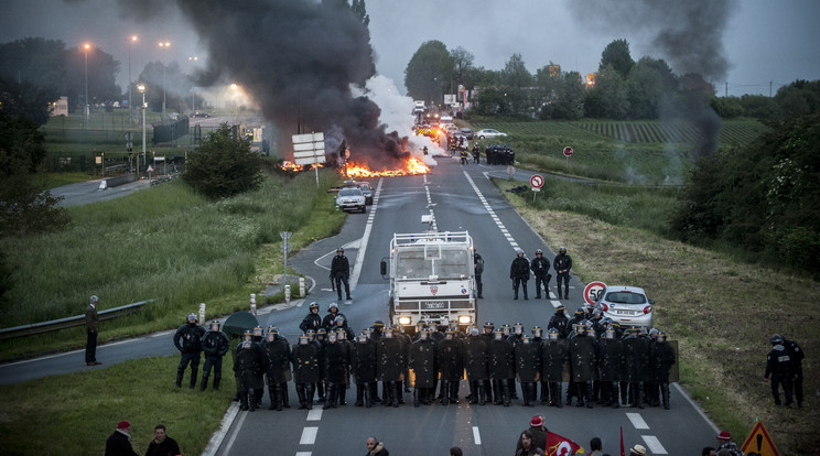 Napokkal az EB előtt a közhangulat és a körülmények is katasztrofálisak Franciaországban /Fotó: AFP