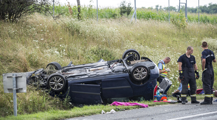 Baleset / Fotó: MTI Bodnár Boglárka