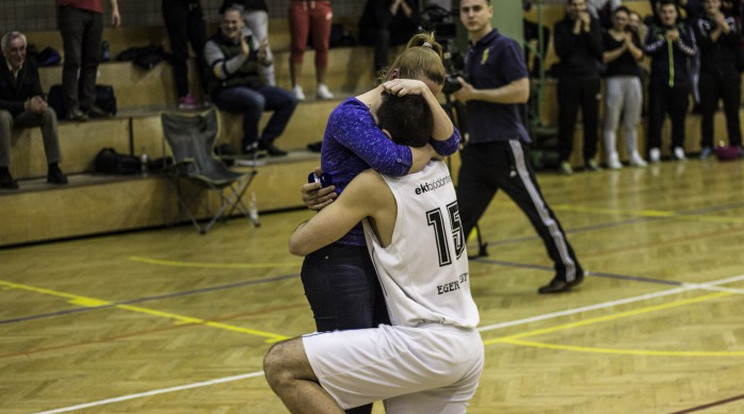 Összejött a lánykérés /Fotó: sport.uni-eger.hu/Duvancic Alexander