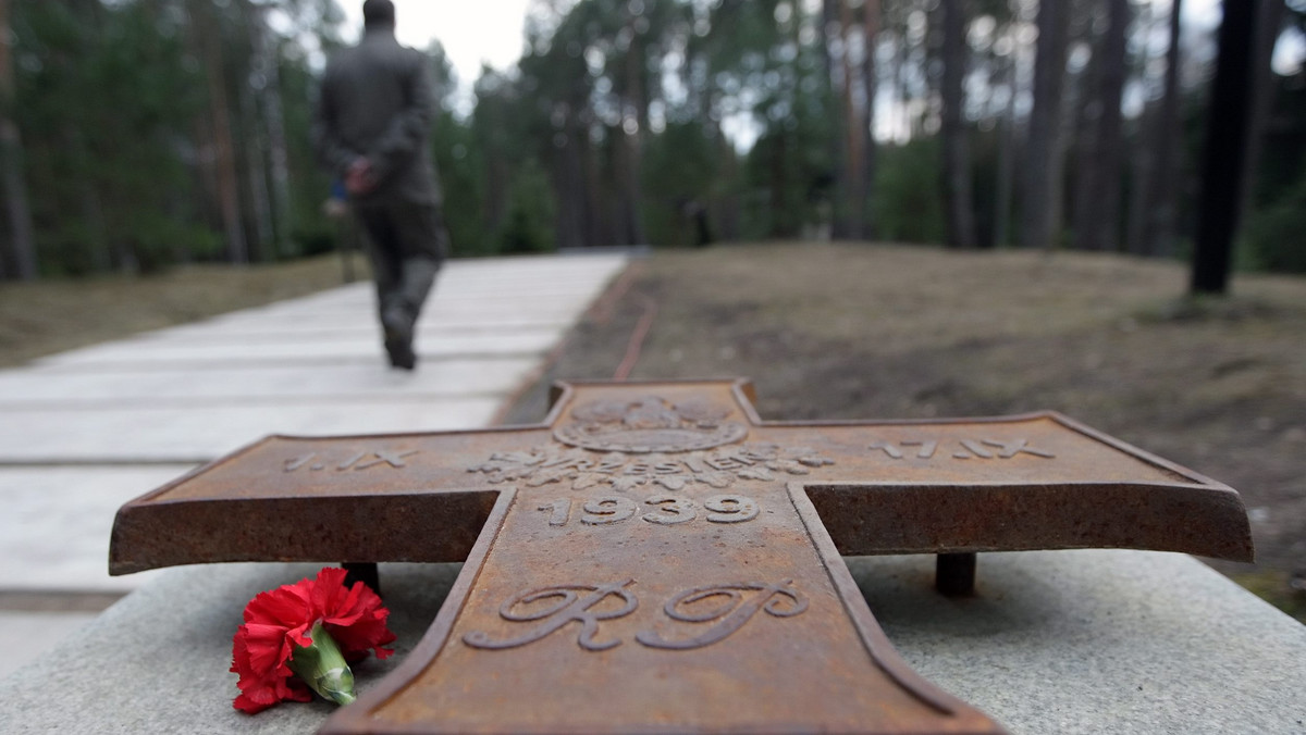 Prokuratura generalna Rosji w czwartek przekaże Polsce 20 kolejnych tomów akt śledztwa w sprawie Katynia - dowiedziała się PAP ze źródła w tej prokuraturze.