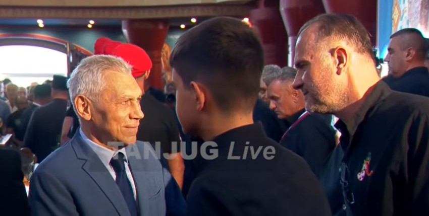 Bocan-Haračenko na sahrani Ratka Mladića 
