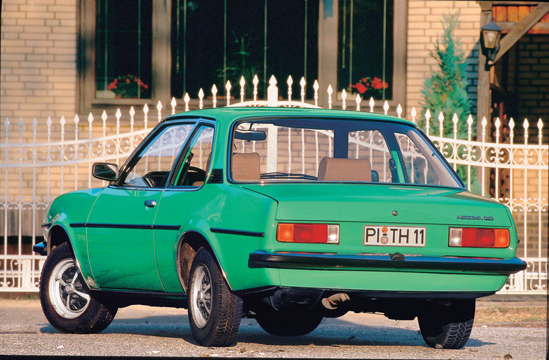 Opel Ascona B - z domatora sportowiec