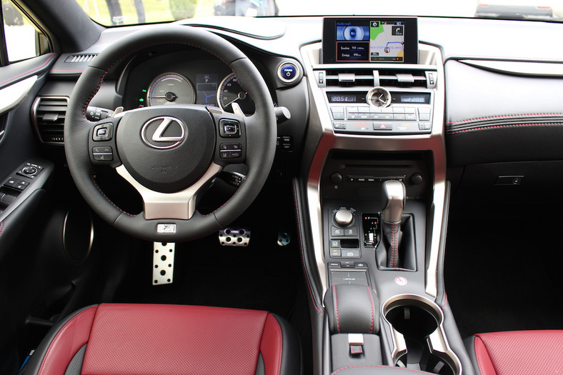  Lexus NX 300h