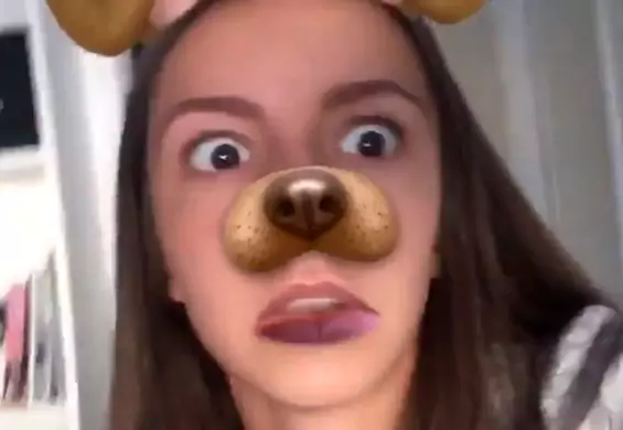 Nagrywała śmieszny film z "psim filtrem" na Snapchacie. Niechcący odkryła, że ma w pokoju ducha