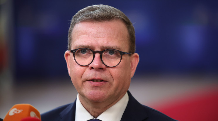 Petteri Orpo finn miniszterelnök erőteljesen sürgeti a svéd NATO-csatlakozás jóváhagyását / Fotó: MTI/EPA/Olivier Matthys