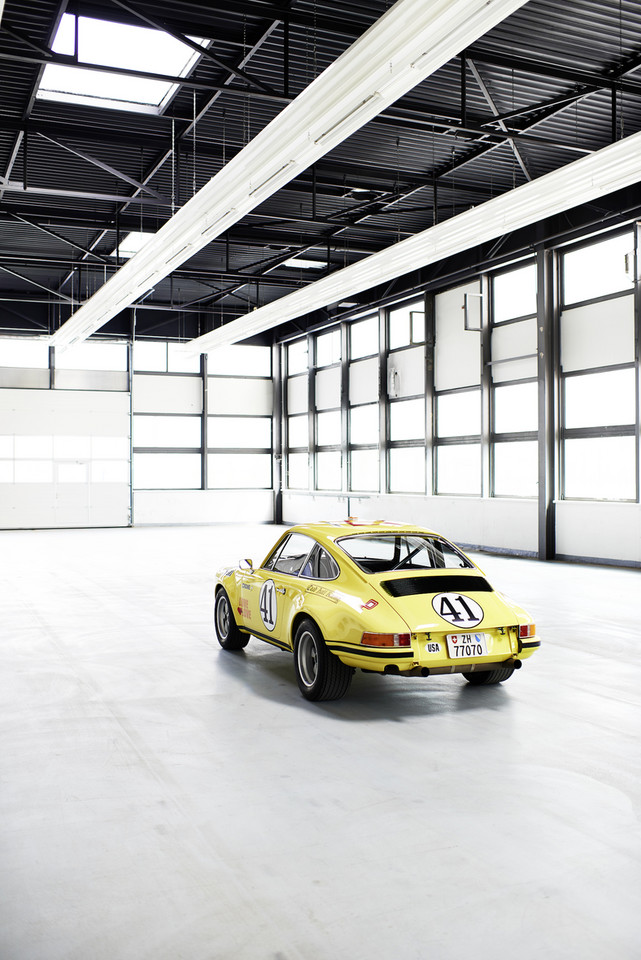 Odrestaurowane Porsche 911 2.5 S/T