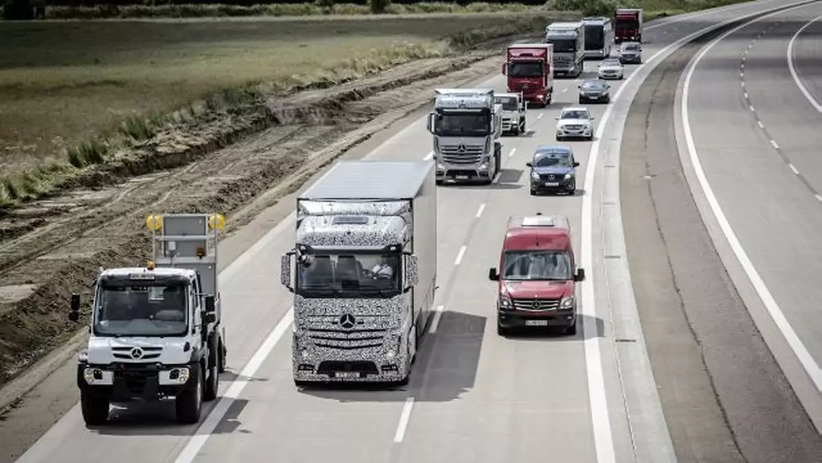 Ciężarówka z automatycznym pilotem