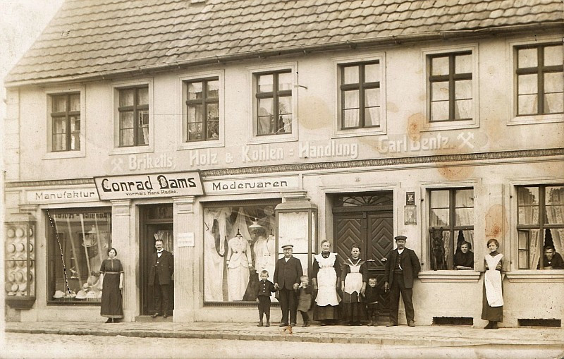 Mieszkańcy Nowego Warpna, 1910 r.