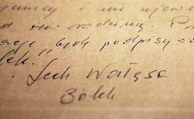 Podpis Lecha Wałęsy na dokumentach