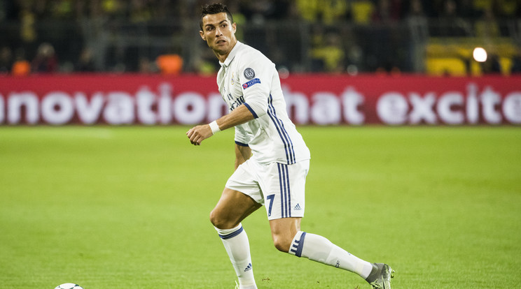 Ronaldo két gólt is szerzett, azonban az egyiket lesről /Fotó: AFP