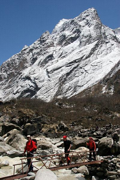 Galeria Nepal - trekking do  Południowego Sanktuarium  Annapurny, obrazek 3