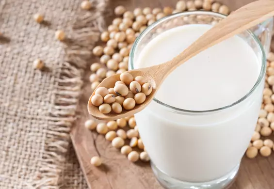 Mleko sojowe "uratowane". UE rezygnuje z cenzury roślinnych zamienników nabiału