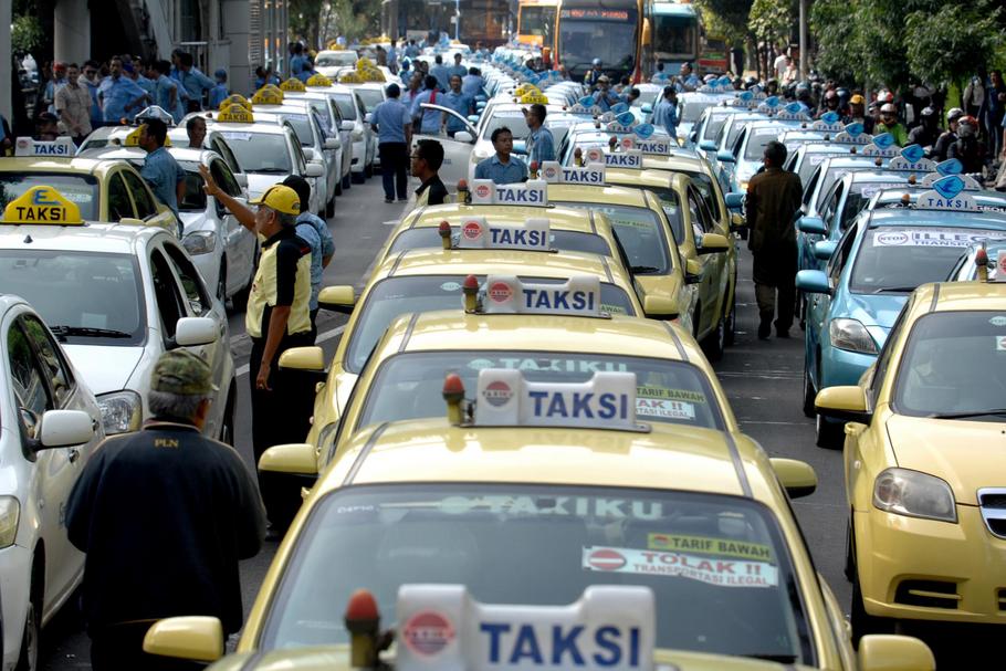 Taxi Drivers Demonstrate In Jakarta