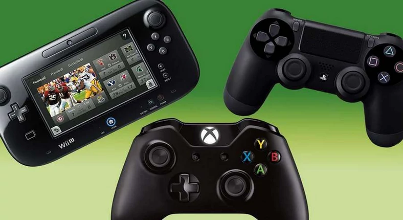 Sony i Microsoft przyjęły strategię spokojnego rozwijania pomysłów z poprzedniej generacji, a Nintendo postawiło na eksperyment z dotykowym ekranem w kontrolerze