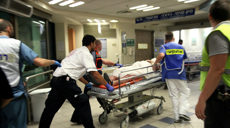 Három ember a kórházban belehalt sérüléseibe /Fotó: AFP