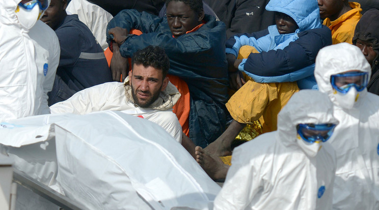 Mohammed Ali Malek 800 menekültet vitt a halálba /Fotó: AFP