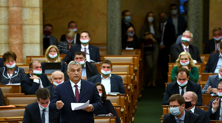 Orbán Viktor beszédével indult a parlamenti ülésszak / Fotó: MTI Koszticsák Szilárd