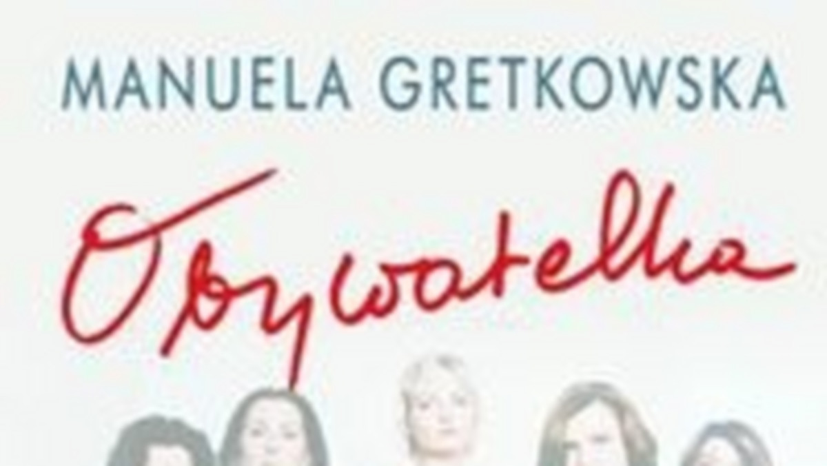 Chociaż jesteśmy już wolnymi ludźmi, literatura nadal jest u nas batalią. Za pisarzem stoi jedna lub druga gazeta i gotuje się do ostatecznej walki, unicestwia artystę lub wynosi ponad poziomy. Nie za wartość dzieła, lecz pozycję na froncie. Krytycy są komisarzami opętanymi ideą poprawności politycznej prawicowej lub lewicowej (lewitującej z braku sensownego neomarksizmu).