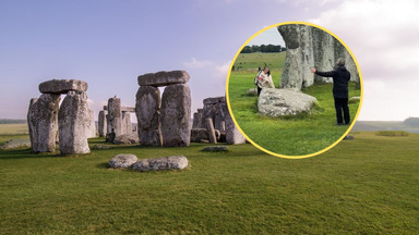 Turystka dotknęła Stonehenge, wszystko się nagrało. "Ochrona przed idiotami"
