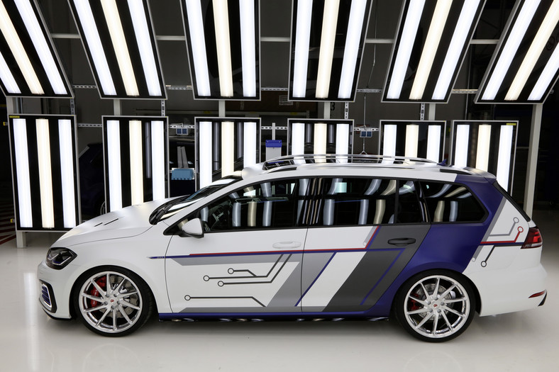 Volkswagen Golf GTE Performance Concept