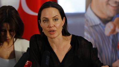 Angelina Jolie ewakuowana do schronu we Lwowie. Nagranie szybko obiegło sieć