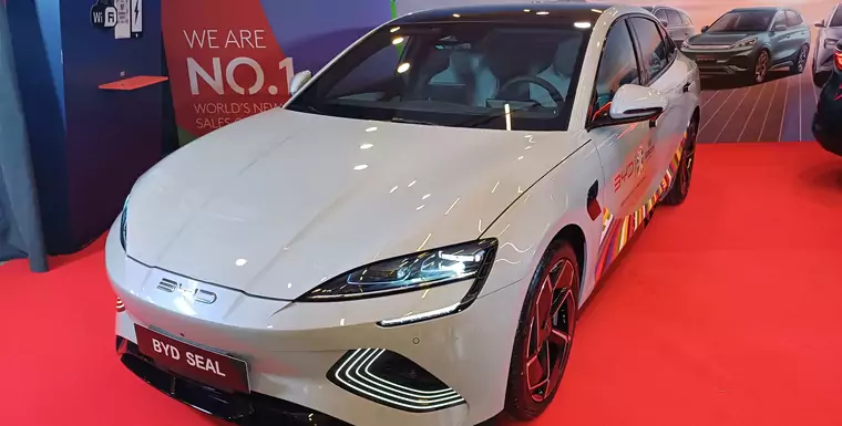 Chińscy producenci aut elektrycznych nie chcą współpracować z UE. To może mieć dla nich finansowe konsekwencje