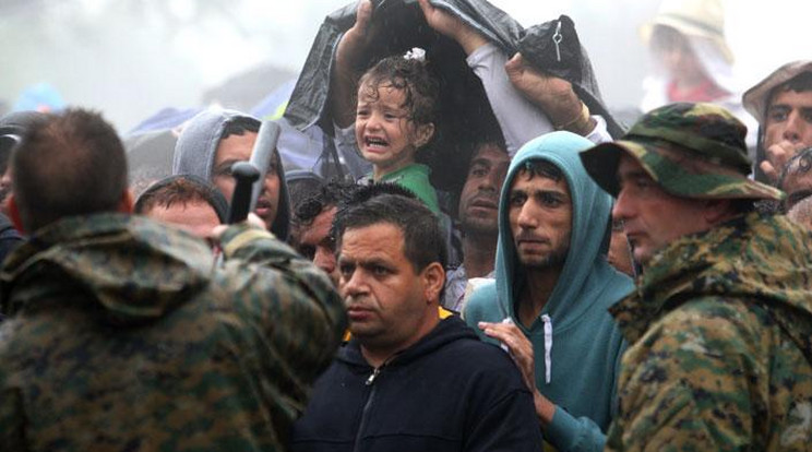 Illusztráció: Menekültek százait küldhetik vissza Magyarországra / Fotó: AFP