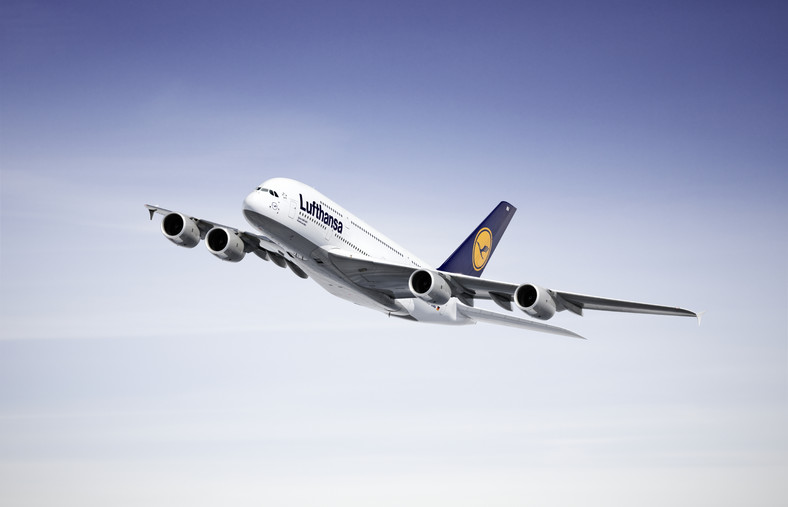 Samolot Airbus A380 w powietrzu. Fot. © Photographer: Jens Görlich - © CGI: MO CGI GbR