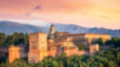 Alhambra, ogrody Generalife, twierdza Albaicin w Grenadzie – skarb Hiszpanii