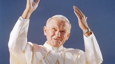 Kanonizacja Jana Pawła II coraz bliżej. Wybrany cud "zadziwi świat"
