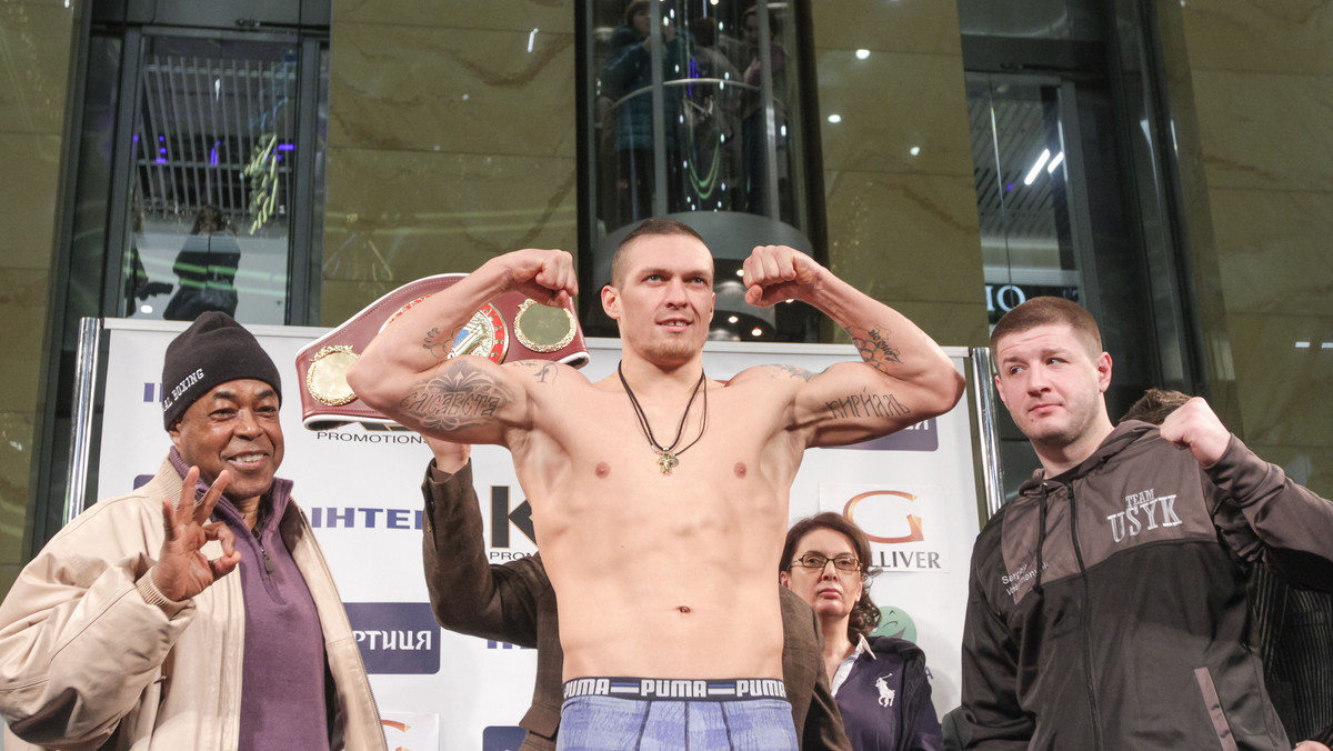 - To będzie wojna szachowa! - mówi Ołeksandr Usyk (9-0, 9 KO), który 17 września w hali Ergo Arena w Gdańsku zmierzy się w walce o pas WBO wagi junior ciężkiej z Krzysztofem Głowackim (26-0, 16 KO). Ukraiński mistrz olimpijski z Londynu we wtorek przyleciał do Polski, by promować wrześniowy pojedynek.