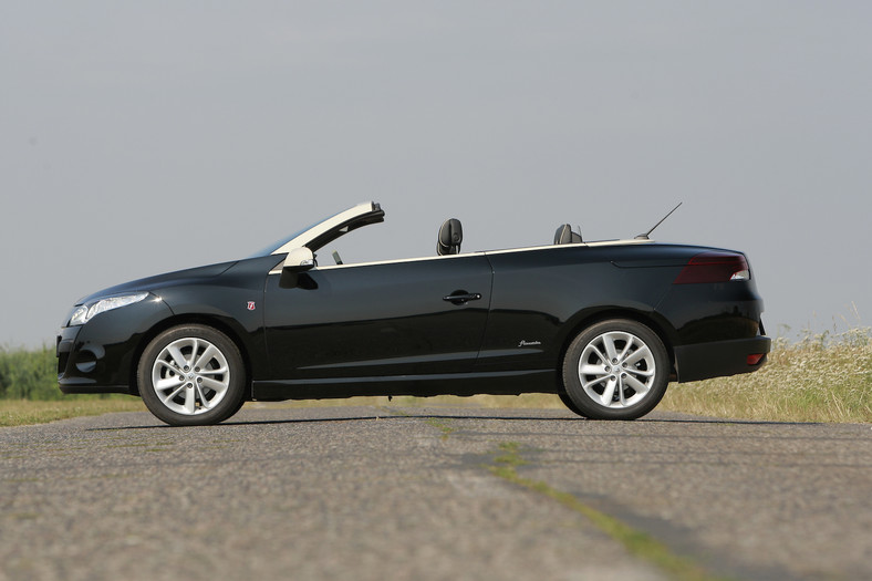 Renault Megane III - CC (Coupe-Cabriolet)