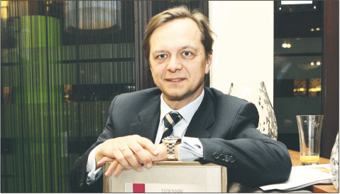Na zdjęciu Robert Jędrzejczyk z Gide Loyrette Nouel – Tokarczuk, Jędrzejczyk i Wspólnicy Kancelaria Prawna GLN
