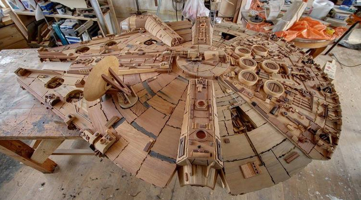Egy ausztrál asztalos összesen háromezer különféle elemet gyártott méretre harminc különböző faanyagból / Fotó: Martin Creaney Woodwork Artist