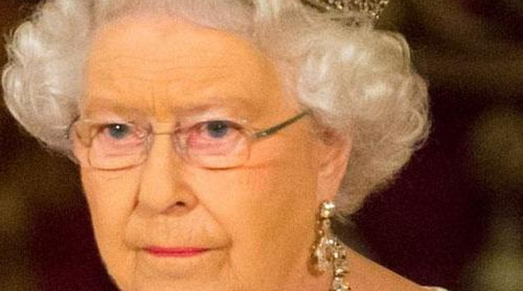 Erzsébet királynő karácsonyi üzenetben mond le a trónról?