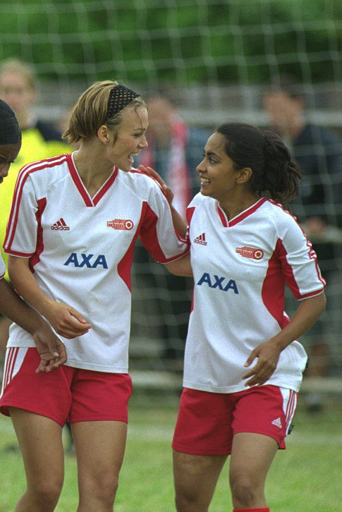 Jess i Jules, "Podkręć jak Beckham", reż. Gurinder Chadha, 2002 r.