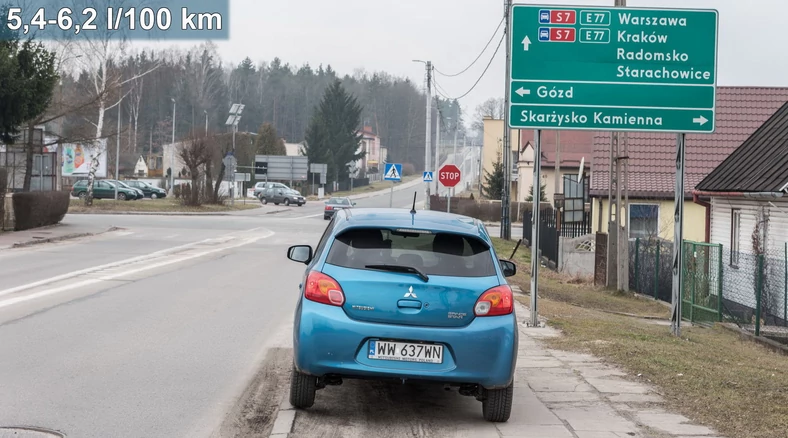 Spalanie na drogach pozamiejskich: 5,4-6,2 l/100 km.