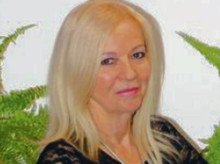 Prof. Jadwiga Stawnicka pracuje w Zakładzie Socjolingwistyki i Społecznych Praktyk Komunikowania Uniwersytetu Śląskiego w Katowicach