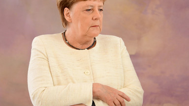 Co może dolegać Angeli Merkel?