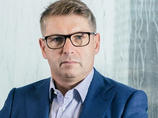 Jakub Bojanowski: na cyberzagrożenia narażona jest każda firma, ale te, które są obecne w sieci na większą skalę – przyjmując zamówienia przez internet, prowadząc internetowe biuro obsługi klienta czy wymieniając dane z kontrahentami –  w większym stopniu ryzykują, że znajdą się „na radarze” cyberprzestępców