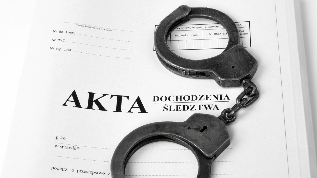 Kobieta była regularnie bita, gwałcona i zmuszana do prostytucji, gdzie musiała zarabiać minimum 1000 złotych dziennie – słupscy prokuratorzy podejrzewają, że obywatel Bułgarii w ten sposób przez trzy lata traktował młodą Polkę. Mężczyzna nie przyznaje się do winy, twierdząc, że z poszkodowaną tworzyli parę.