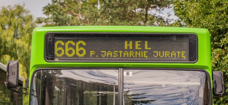 Autobus 666 nie pojedzie już na Hel. Linia godziła "w chrześcijański porządek"