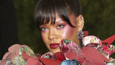 MET Gala 2017: Rihanna swoją kreacją przebiła wszystkich. Okropna stylizacja!