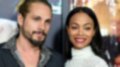 Zoe Saldana na spacerze z synami. Podobni do mamy?