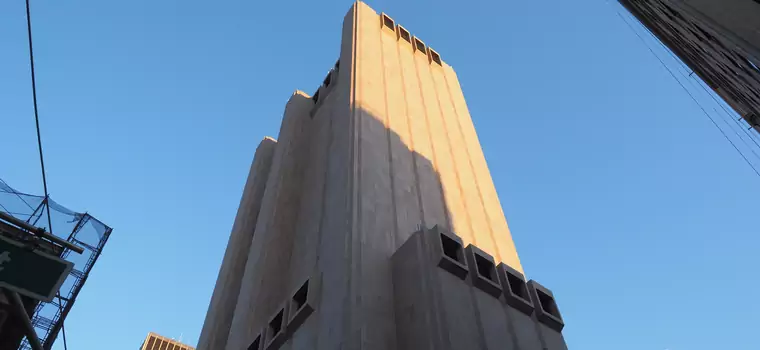 Tajemniczy wieżowiec bez okien w centrum Nowego Jorku. W tle wojna nuklearna i masowa inwigilacja