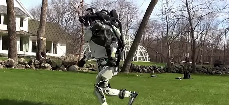Boston Dynamics pozwala Atlasowi wyjść na spacer bez smyczy